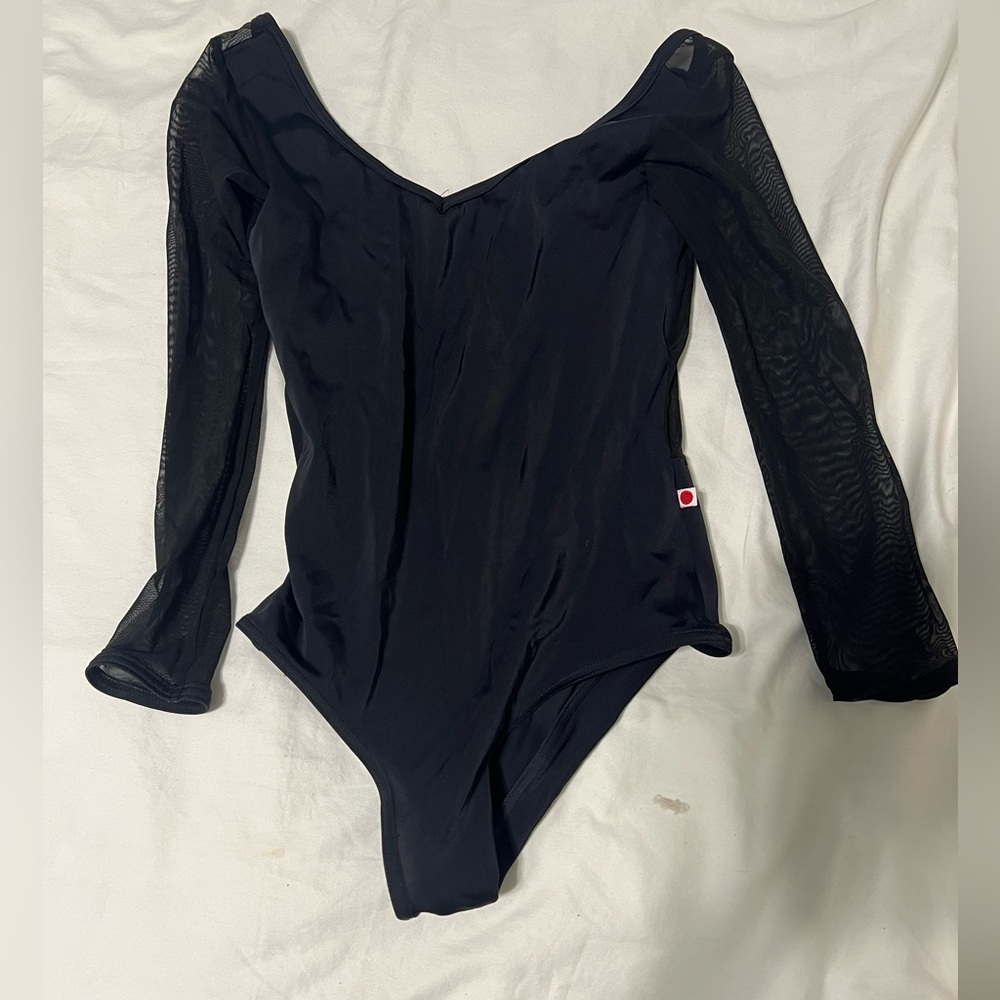 Yumiko Gina size smalll